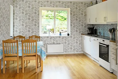 5 Personen Ferienhaus in LJUNGSKILE-By Traum