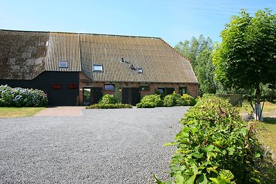 Komfortable Wohnung mit Blick auf Obstgärten