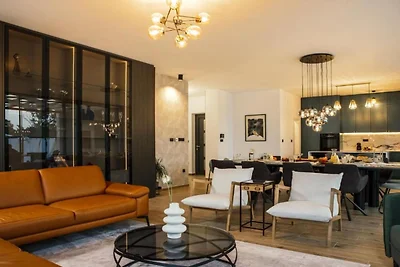 Luxury Villa Lara with Heated Pool, Hot-Tub a...