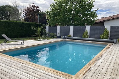 Ferienhaus mit Pool in Balma