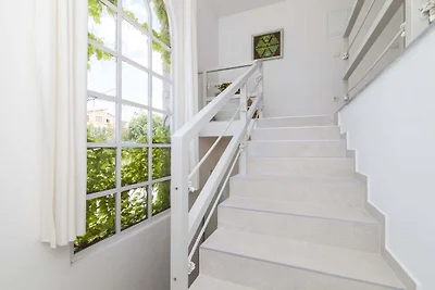 Luxuriöse Villa in Šibenik mit Pool