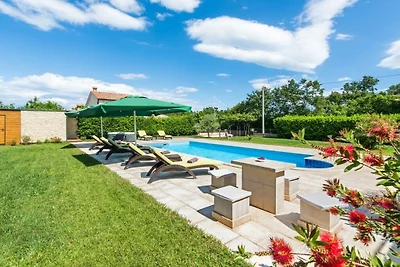 Villa in Barban mit Schwimmbecken