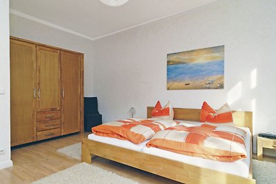 Moderne Ferienwohnung mit eigenem Garten in...