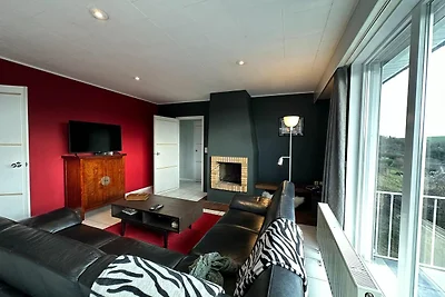 Gezellig vakantiehuis in Andenne met terras