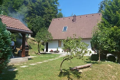 Casa vacanze pittoresca a Lokve con terrazza