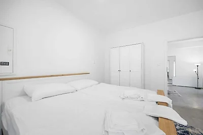 Wohnung mit Gemeinschaftsgarten in Banjol