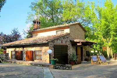 Vrijstaand landhuis in Toscane met boomgaard