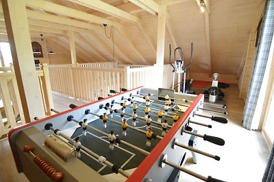 Schönes Chalet mit Whirlpool und Sauna in...
