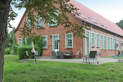 Charmante Wohnung mit Garten in Blowatz