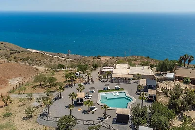 Casa Dalia met zeezicht en zwembad in Adra