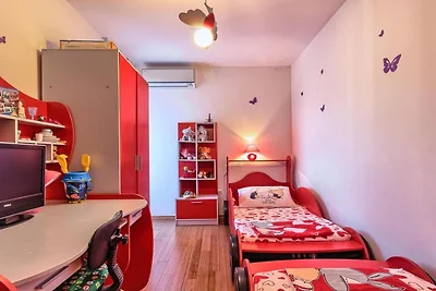 Three Bedroom Apartment with Sea View and Poo...