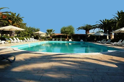 Appartamento con piscina in comune a pochi km...