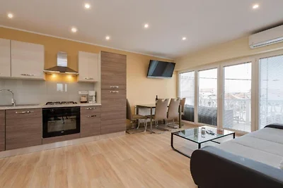 Bračić Premium Apartments with Outdoor Pool a...
