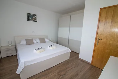 Appartement met privיterras