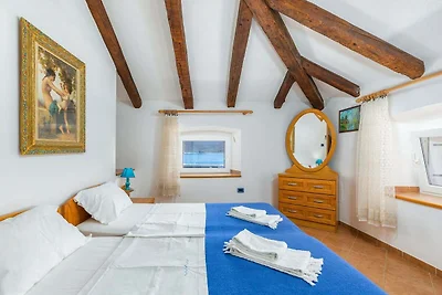 Wohnung in der malerischen Stadt Cres