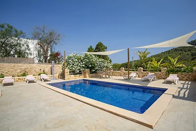 Rustige villa in Cala Vadella met zwembad