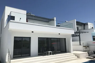 Moderne Villa in Lissabon mit Pool und...