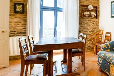 Wohnung in Lozen mit herrlichem Meerblick.