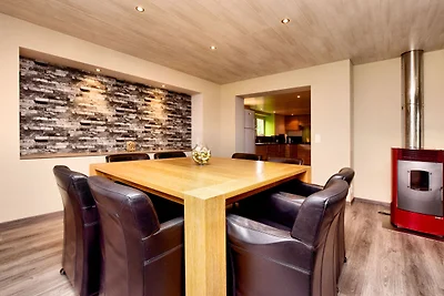 Modernes Familienhaus mit Wellness