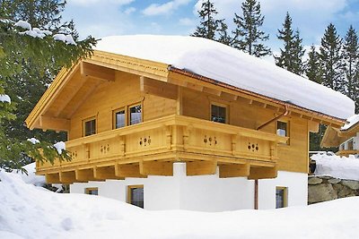 Ruim chalet in Hochkrimml met balkon