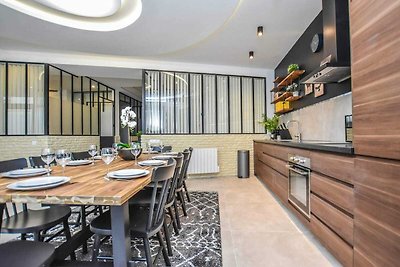 Geräumige Wohnung – 4BR/10P –...