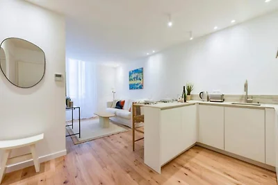 Lussuoso appartamento di 2 locali a 100 metri...