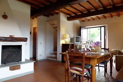 Ferienhaus in Montecarelli mit Pool