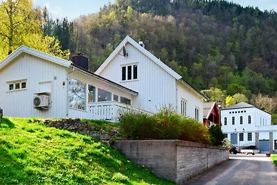 8 persone case ad Lindesnes