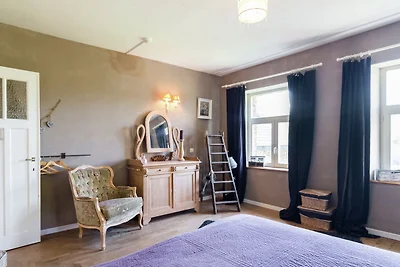 Geräumiges Ferienhaus mit Hinterhof und...