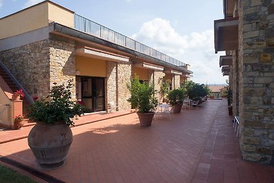 Appartement in San Donato in Poggio met gedee...