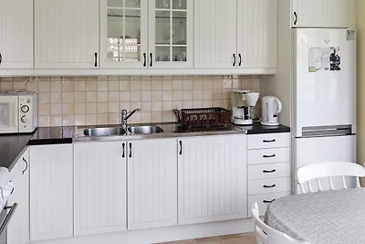 4 Personen Ferienhaus in Tvååker-By Traum