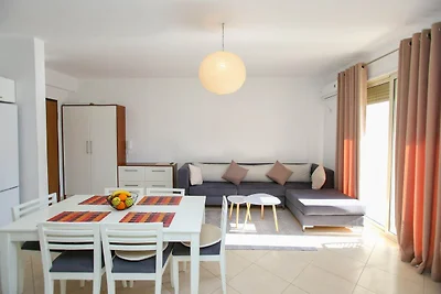 Wohnung in Vlorë am Sandstrand