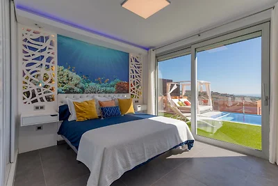 Chalet in San Bartolomé de Tirajana mit Pool
