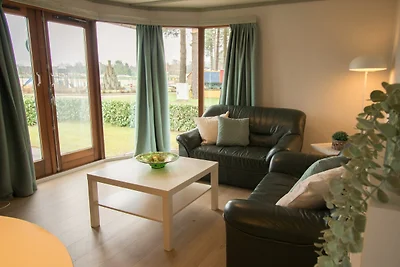 Unterkunft mit Blick auf Strand und Minigolf