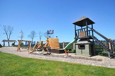 Ferienhaus in Cisowo mit Garten