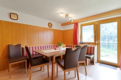 Gerהumige Wohnung in Kappl