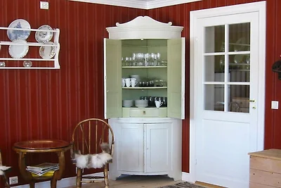 10 Personen Ferienhaus in Follafoss-By Traum