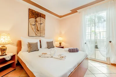 Villa in Ripenda Kras mit Pool und Sauna