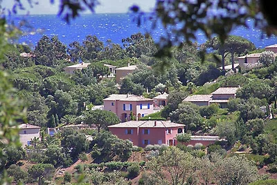 Luxuriöses Ferienhaus mit Swimmingpool.