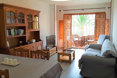 Seafront holiday home in Salobreña with share...