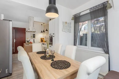 Apartment Brletic - Three Bedroom Apartment w...