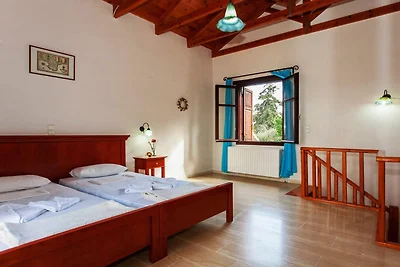 Ferienhaus in Douliana mit Gemeinschaftspool