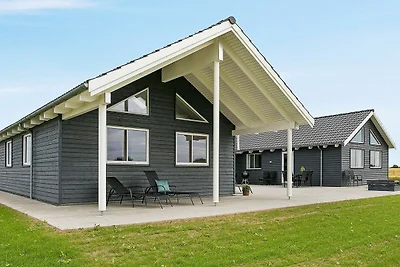 24 Personen Ferienhaus in Spøttrup