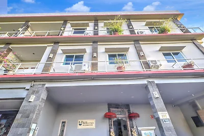 Luxury Deluxe DBL Retreat W/ Free WiFi and...
