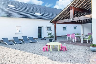Elegantes Ferienhaus in Burnenville, Belgien