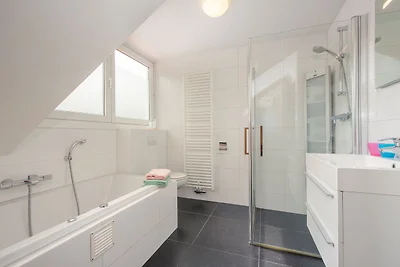 Lussuosa villa con carrello, idromassaggio, i...