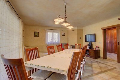 Großes Appartement in Hrastovlje mit privatem...