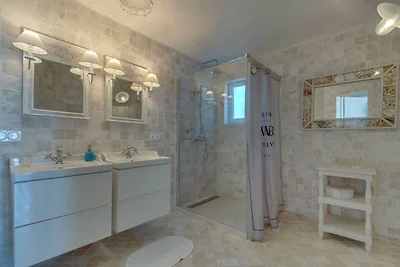 Villa di lusso con jacuzzi a Les Issambres