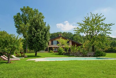 Elegante villa in Carpaneto Piacentino met ee...