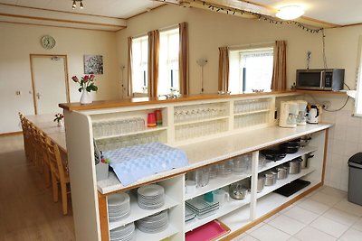 Geräumiges Ferienhaus in Arum in der Nähe des...